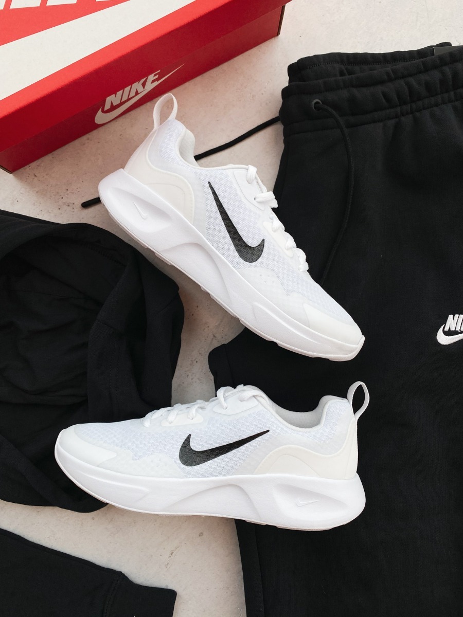 Nike Wearallday White/ Black