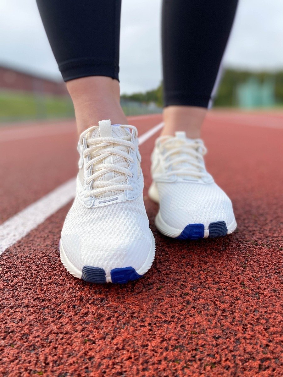 Reebok HIIT Chalk/ Alabaster/ Proud Pink