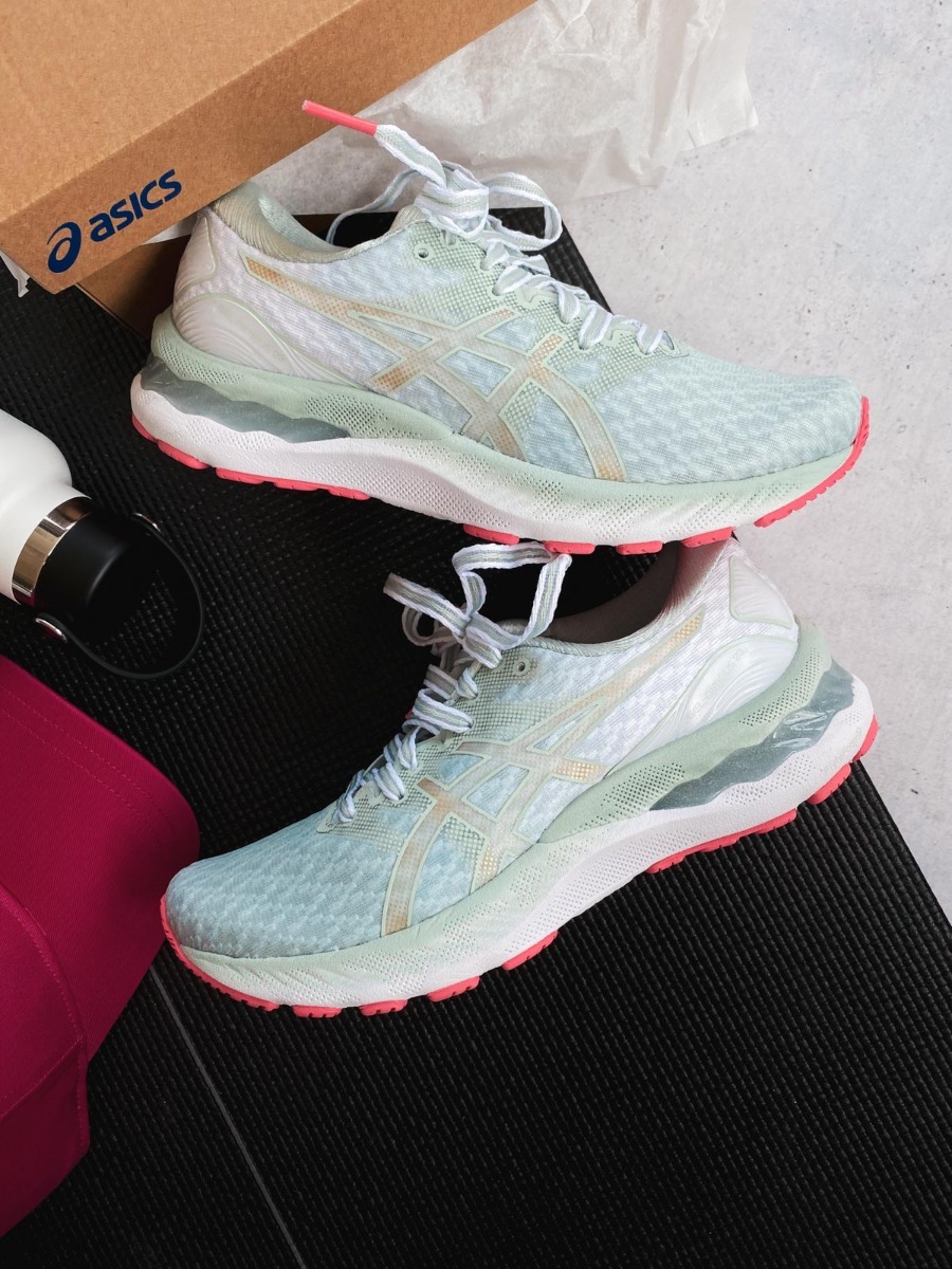 ASICS Gel-Nimbus 23 Lichen Rock/Champagne