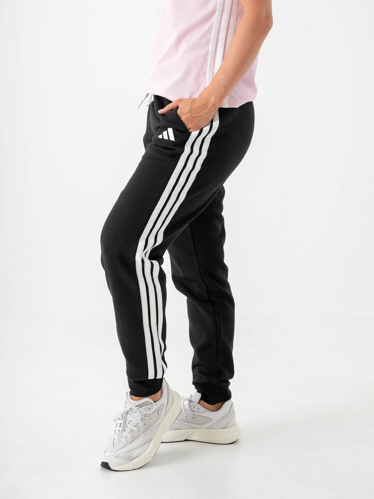 adidas 3-Stripes Fleece Slim Pant Black / White