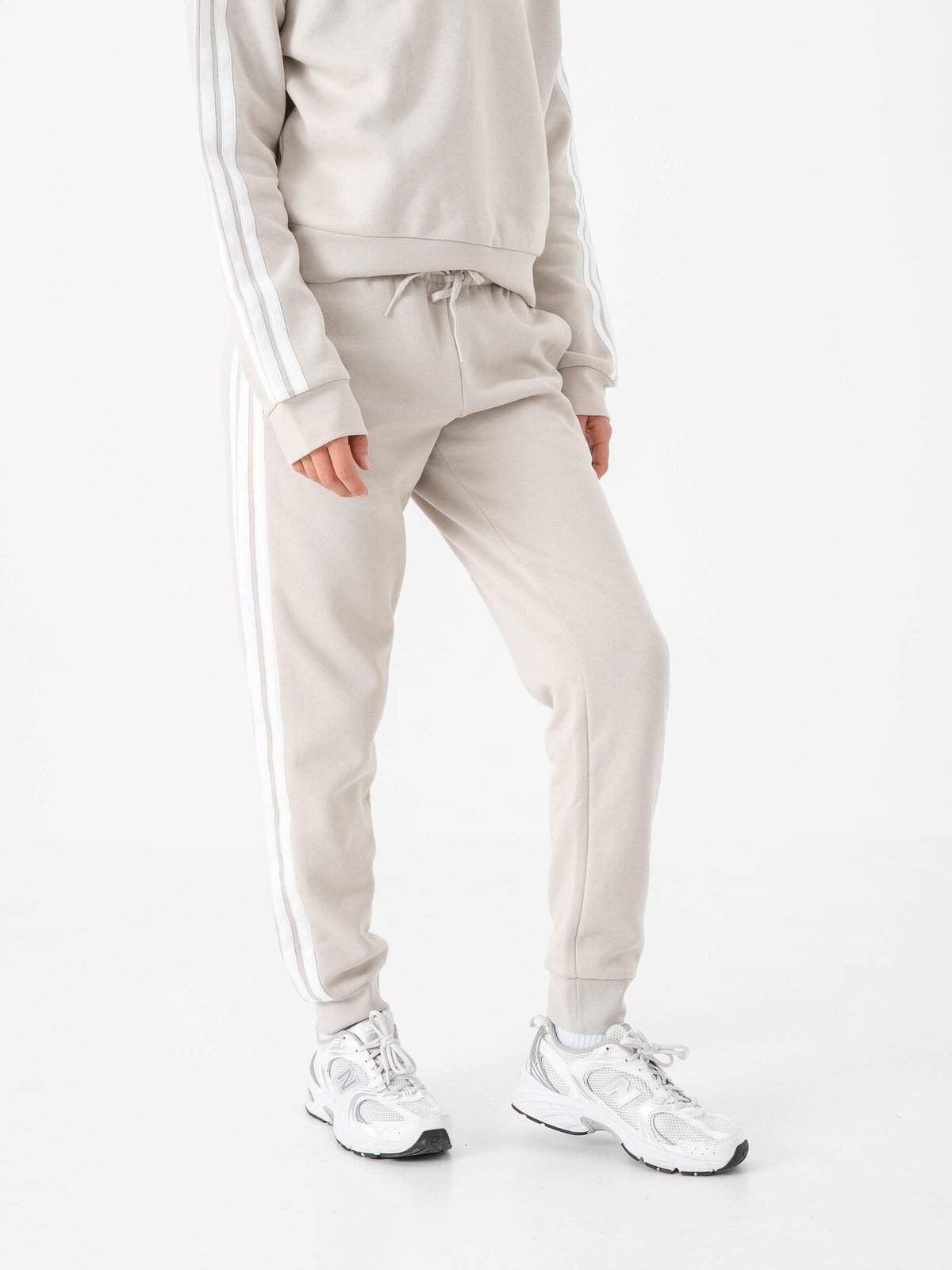adidas 3-Stripes Fleece Slim Pant Beige