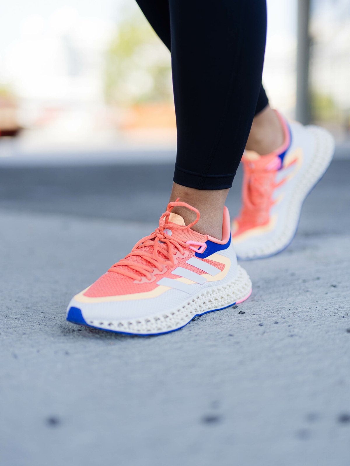 adidas 4DFWD 2 Coral Fusion / Cloud White / Acid Orange