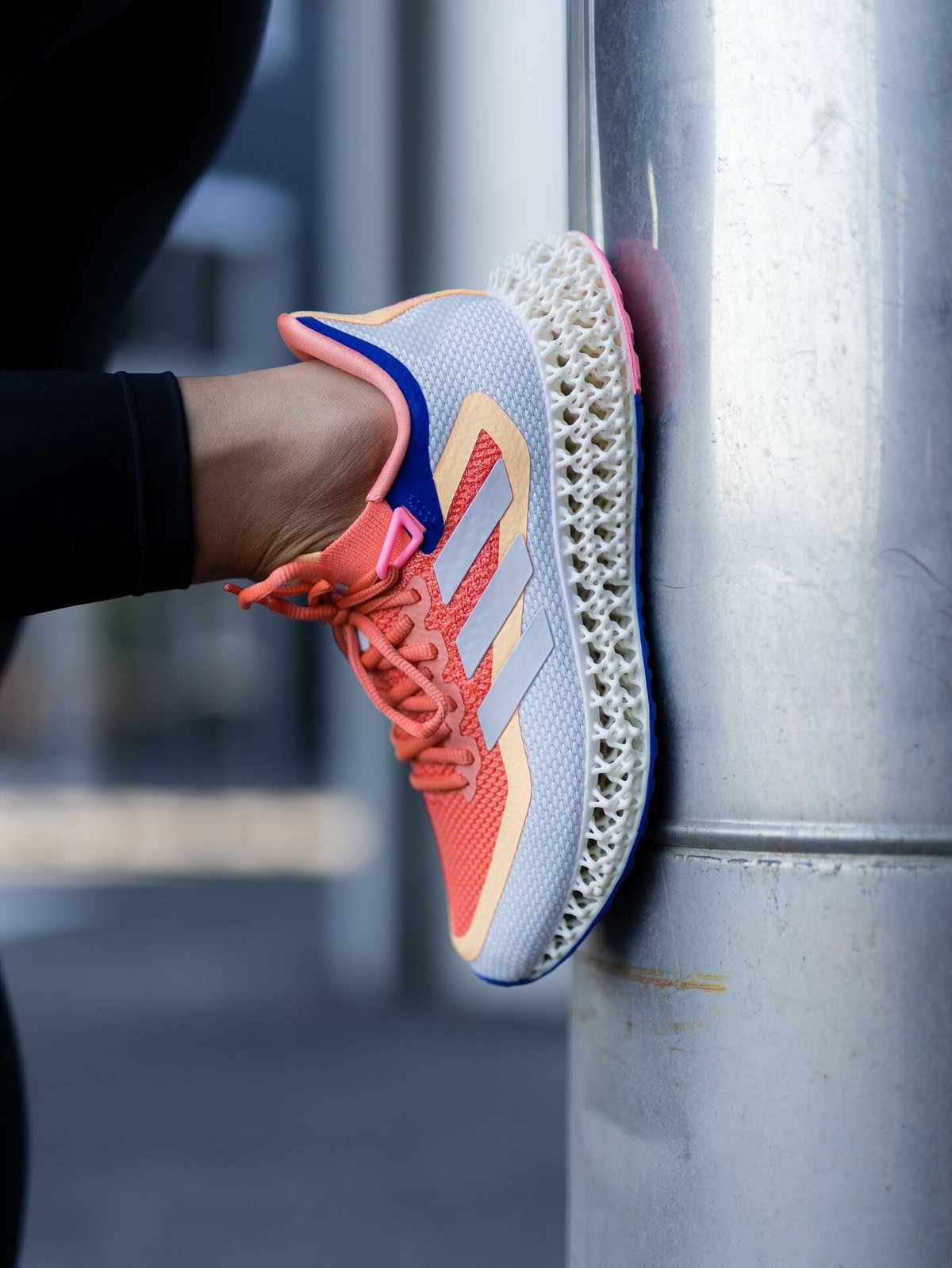 adidas 4DFWD 2 Coral Fusion / Cloud White / Acid Orange