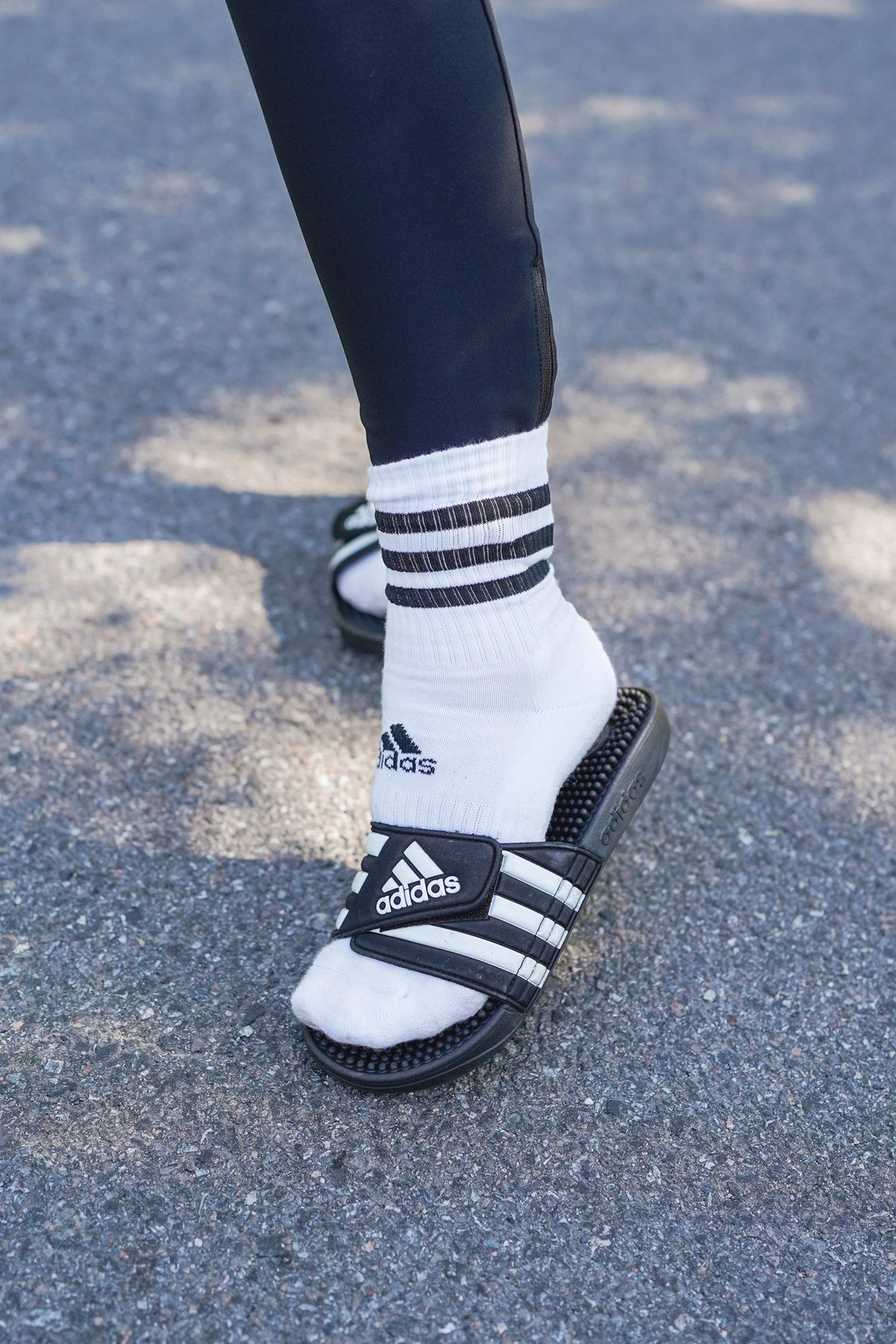 adidas Adissage Slipper Core Black / Cloud White