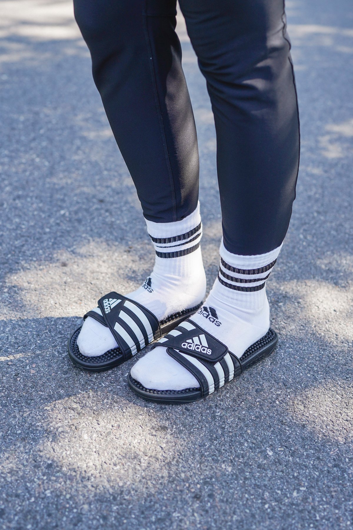 adidas Adissage Slipper Core Black / Cloud White