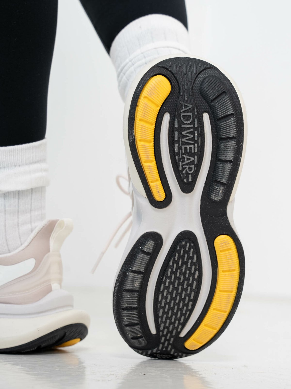 adidas AlphaBounce+ Beige