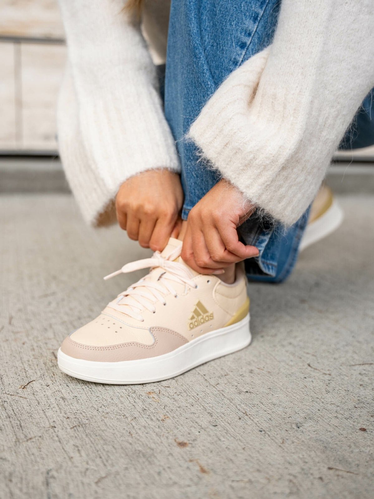adidas Kantana Sand Strata / Magic Beige / Gold Metallic