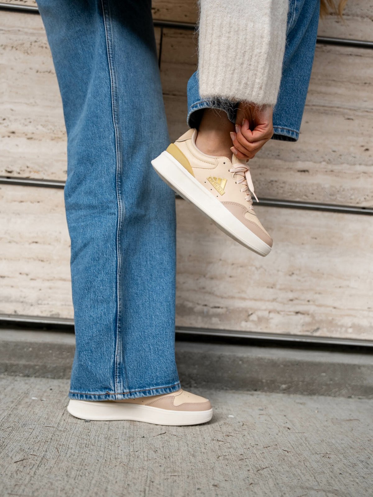 adidas Kantana Sand Strata / Magic Beige / Gold Metallic