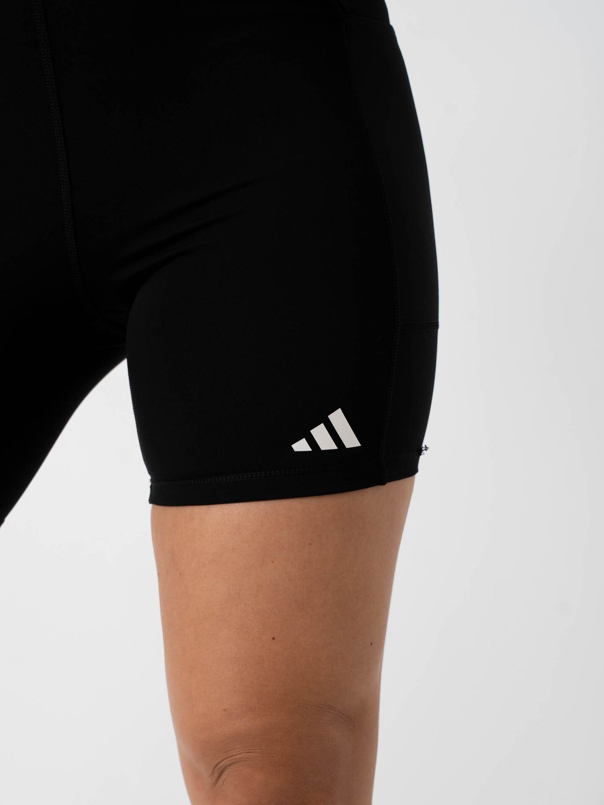 adidas Own The Run Bike Shorts 6" Black