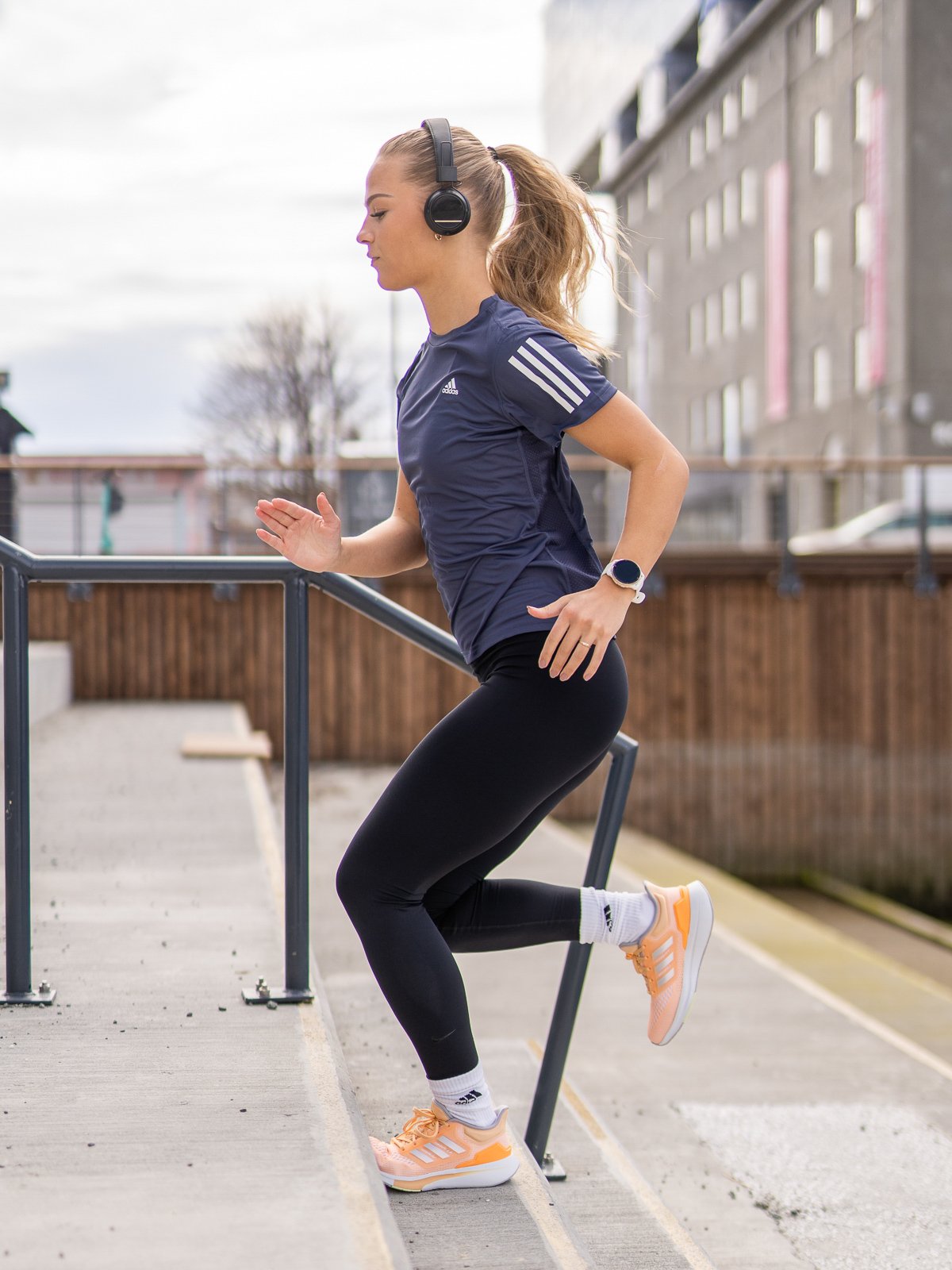 adidas Own The Run Tee Shadow Navy