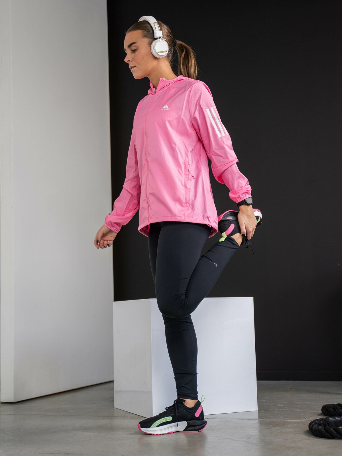 adidas Own The Run WindBraker Bliss Pink