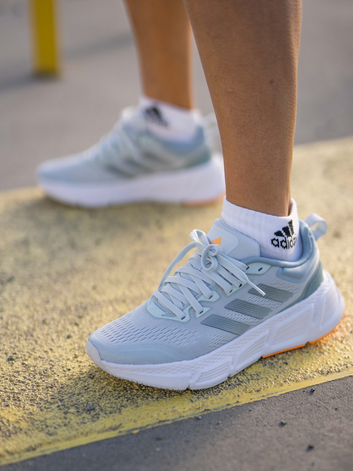 adidas Questar Blue Tint / Magic Grey / Dash Grey