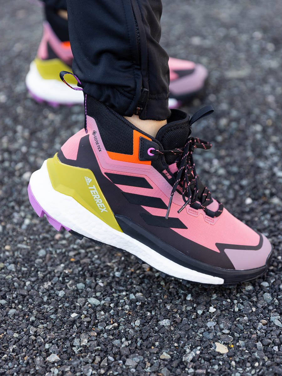 adidas Terrex Free Hiker 2 GTX Wonder Red / Core Black / Pulse Lilac