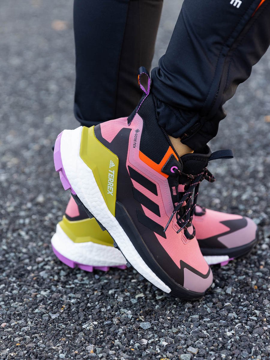 adidas Terrex Free Hiker 2 GTX Wonder Red / Core Black / Pulse Lilac