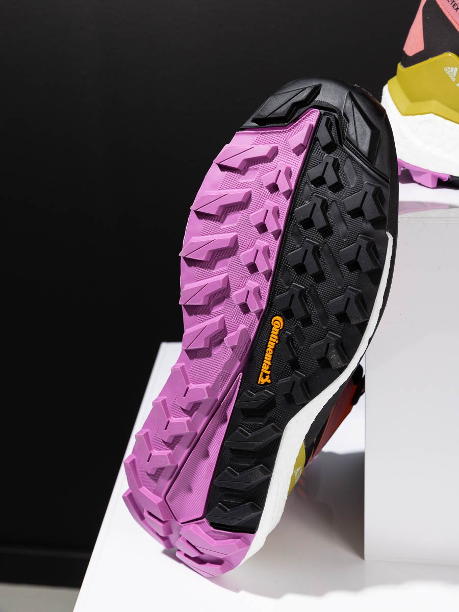 adidas Terrex Free Hiker 2 GTX Wonder Red / Core Black / Pulse Lilac