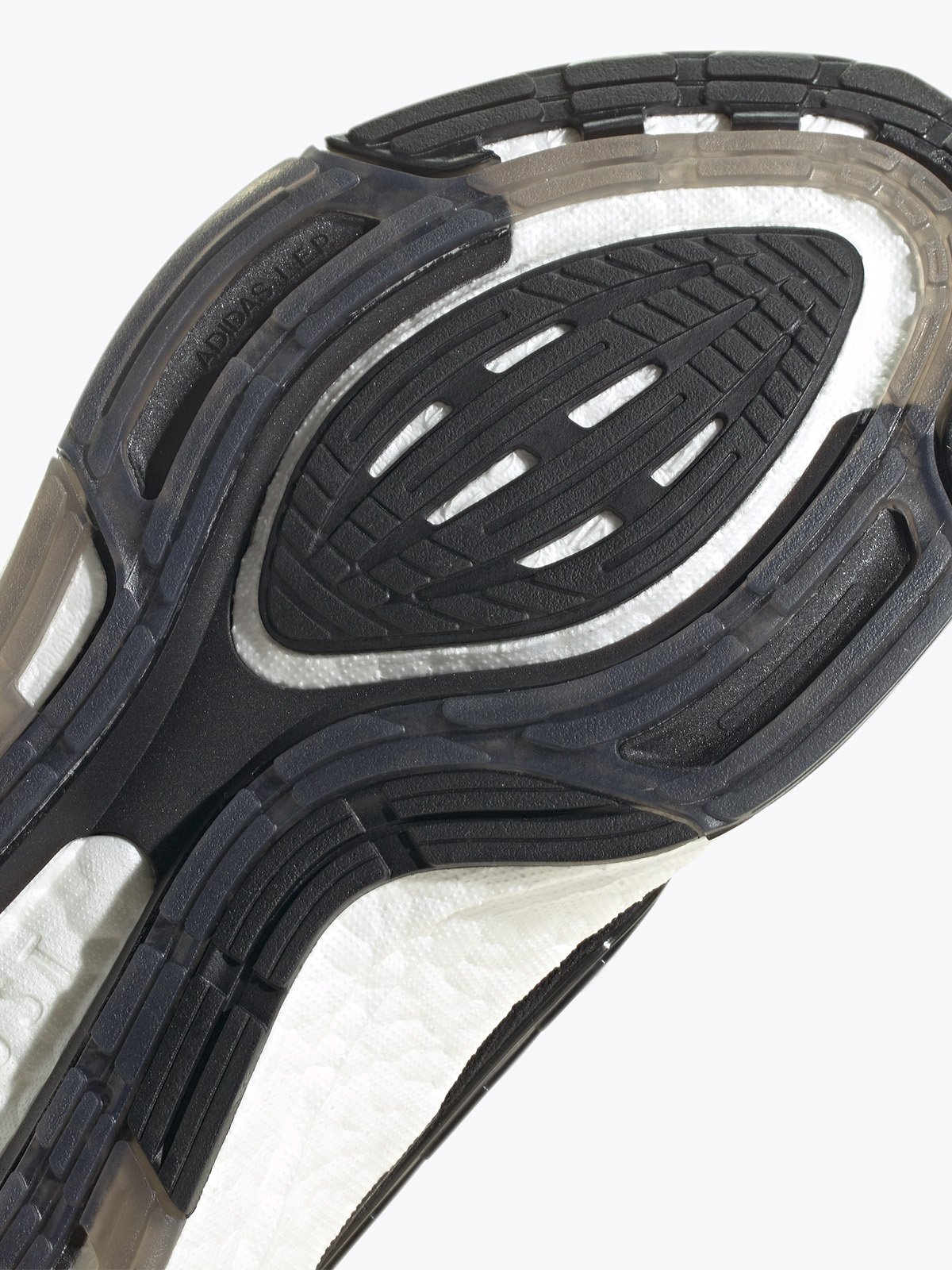 adidas UltraBoost 22 Core Black / Core Black / Cloud White