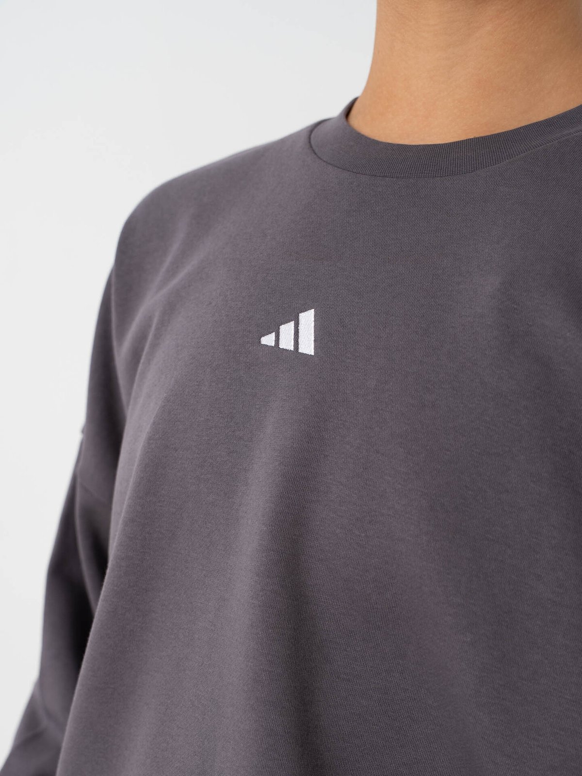 adidas Small Logo Feel Cozy Sweater Lilla