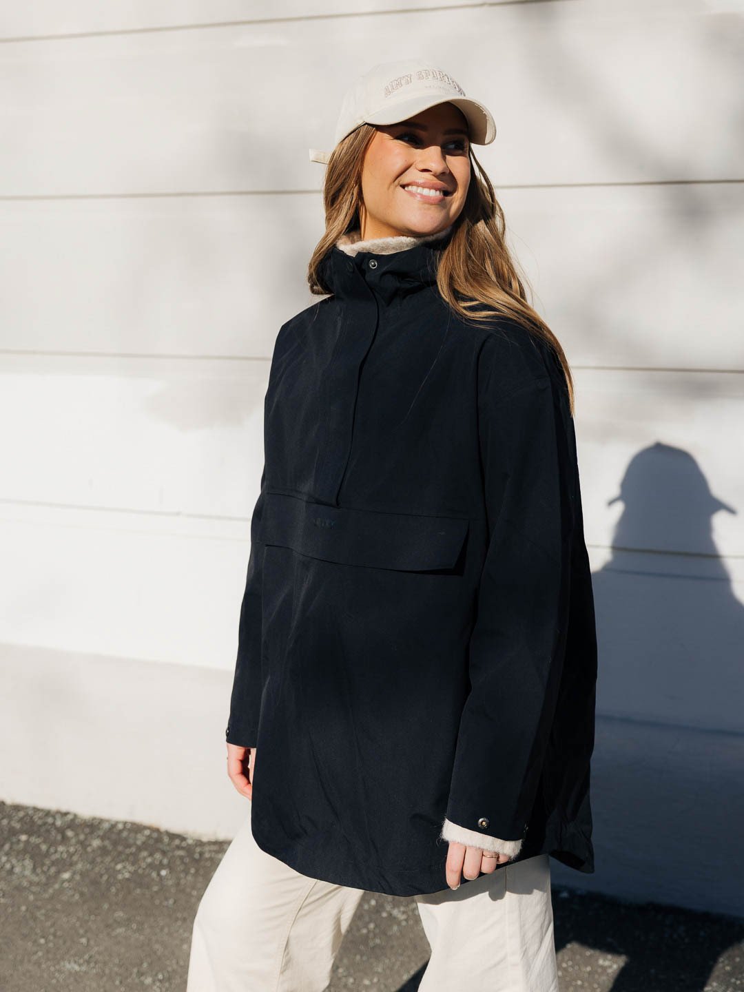 Aim'n Oversized Anorak Black