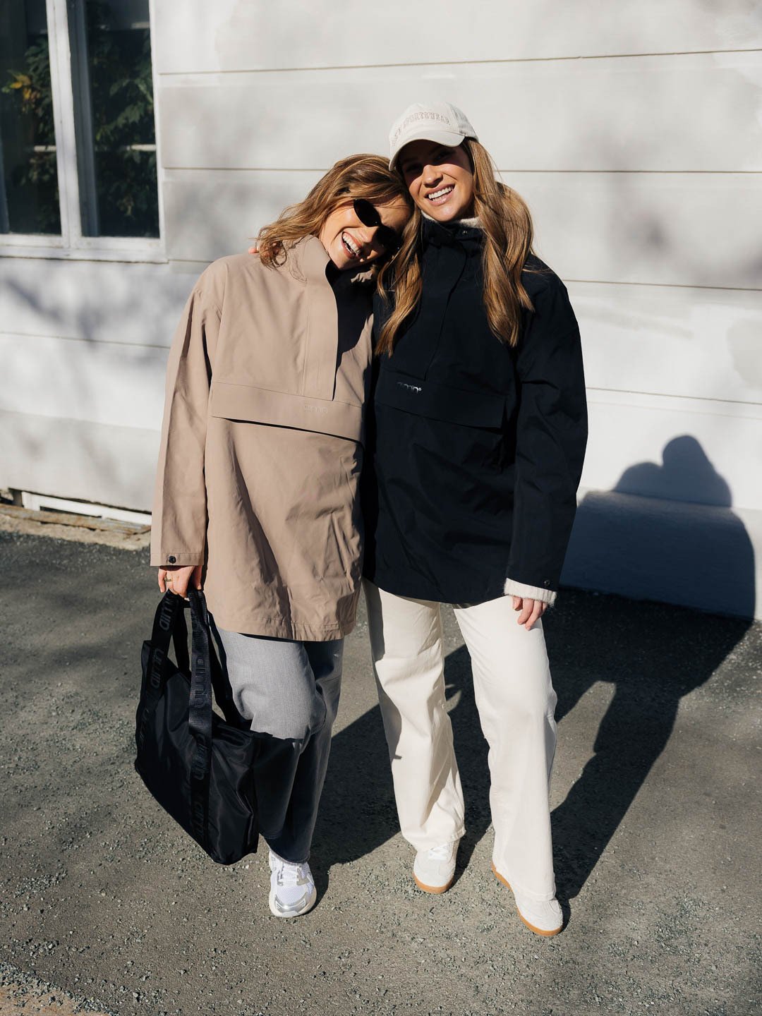 Aim'n Oversized Anorak Black