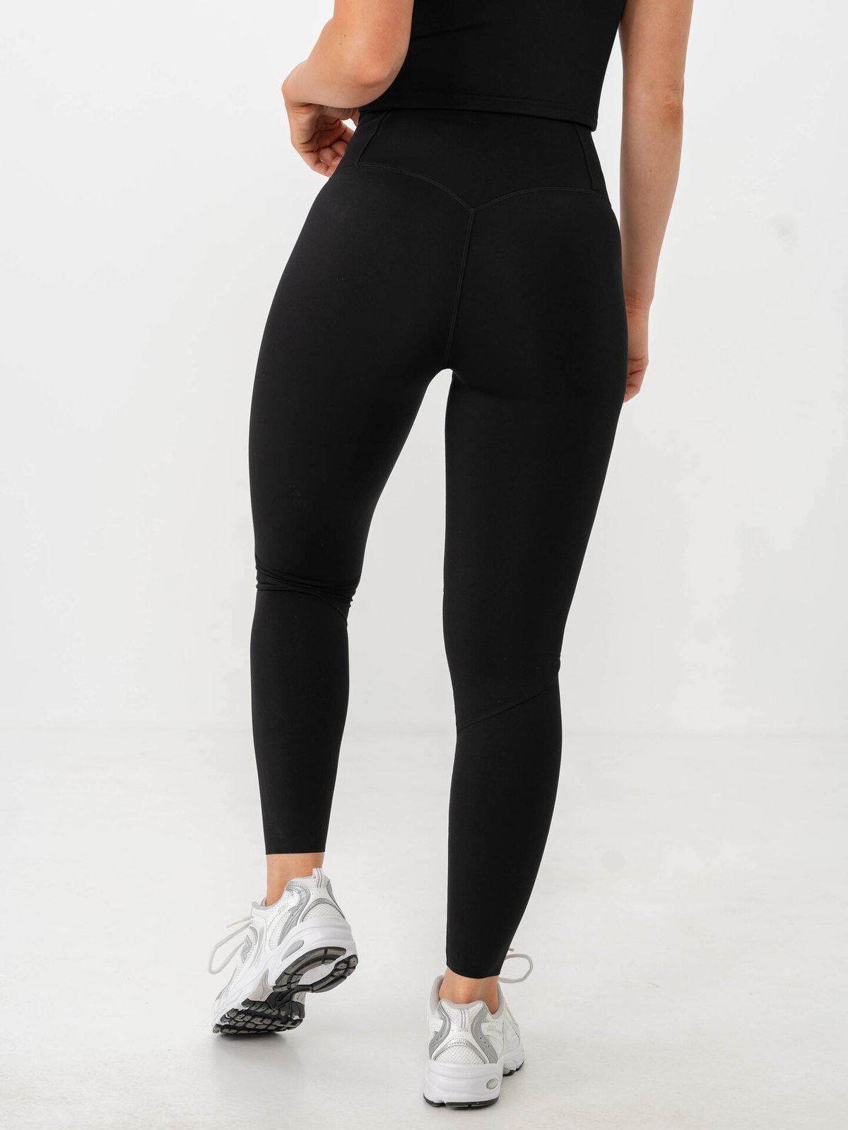 Aim'n Sculpting Tights Black