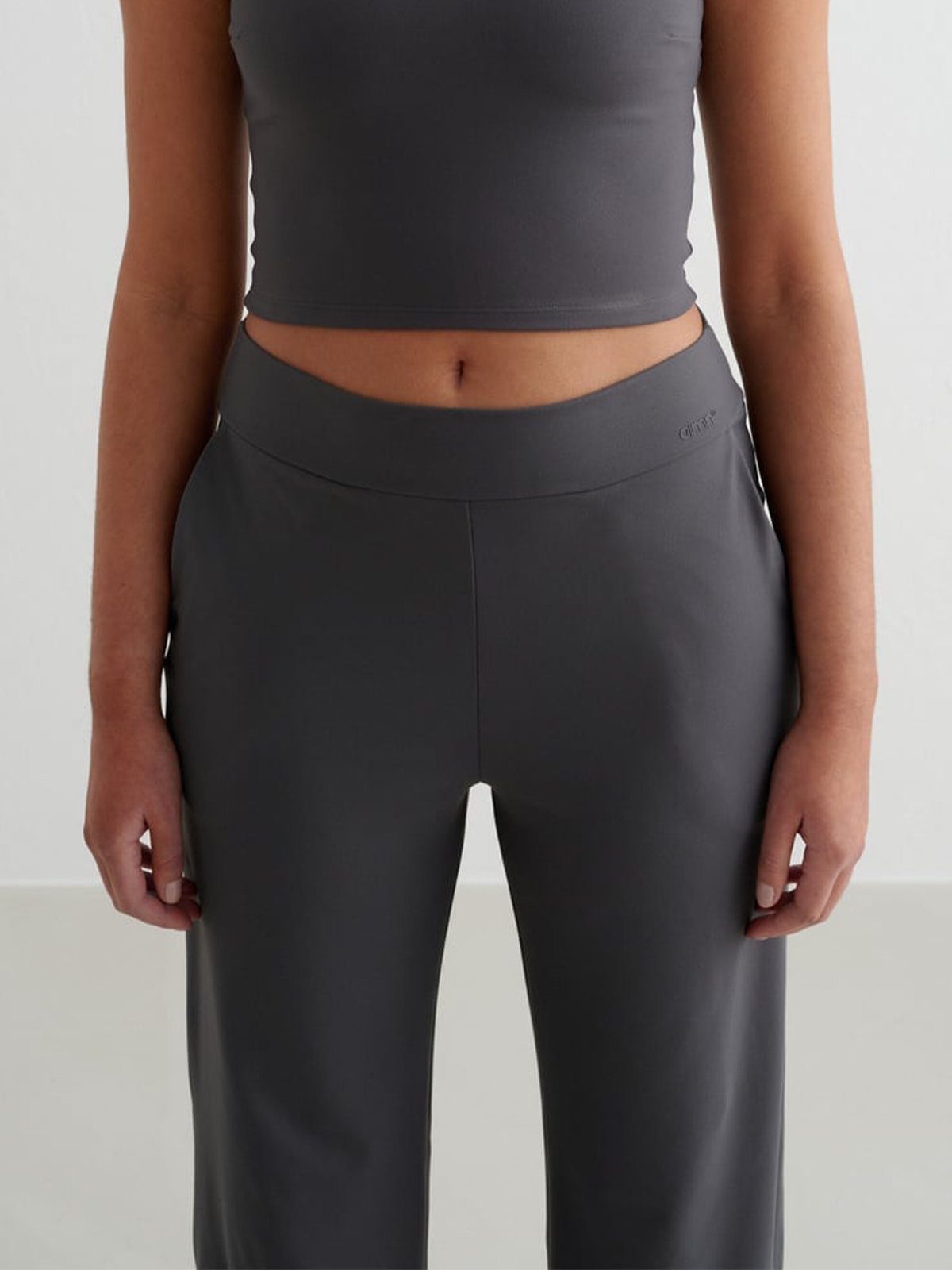Aim'n Sense Wide Pants Shadow Grey