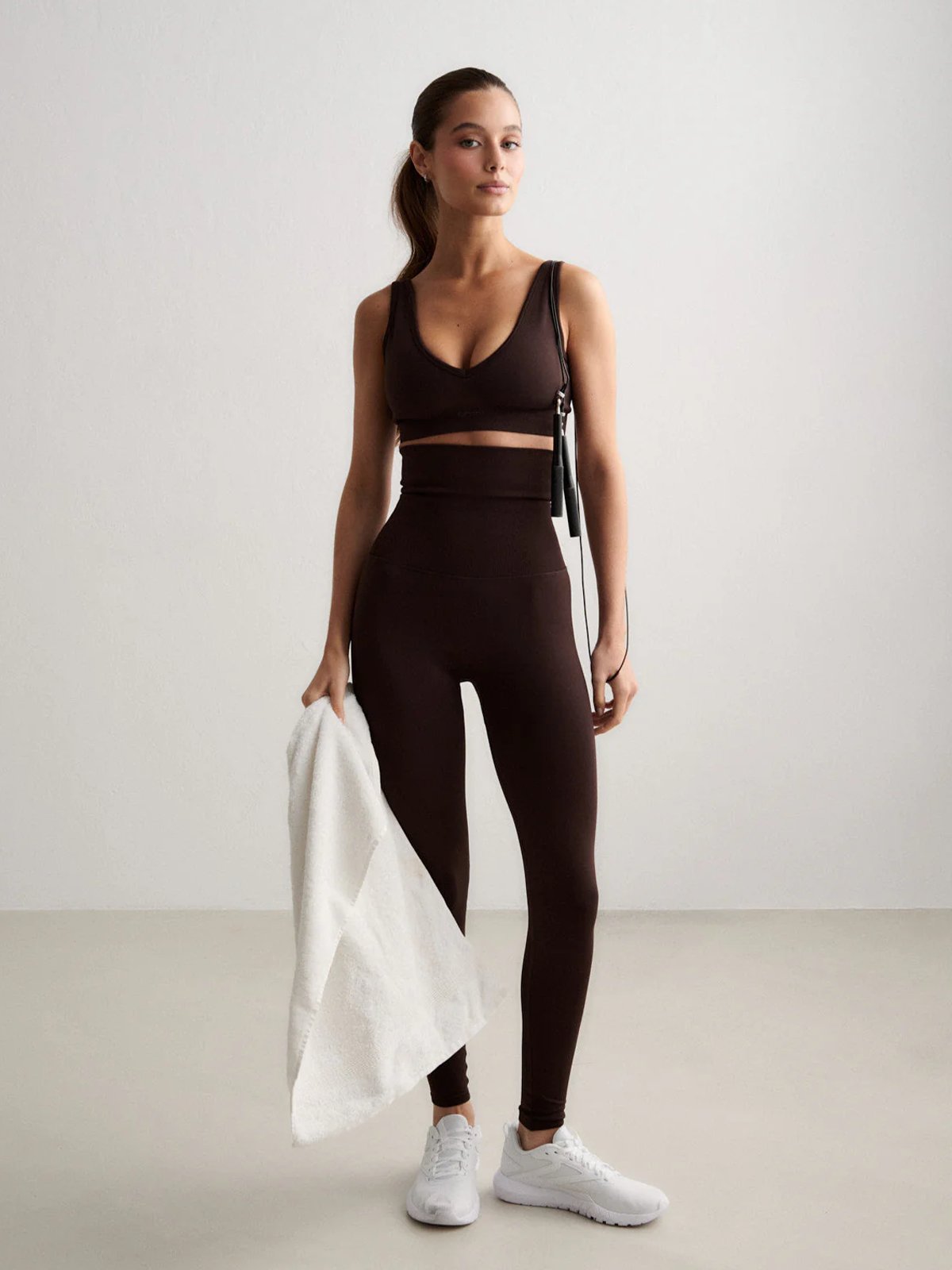 Aim'n Shape Seamless Deep Cut Bra Chocolate