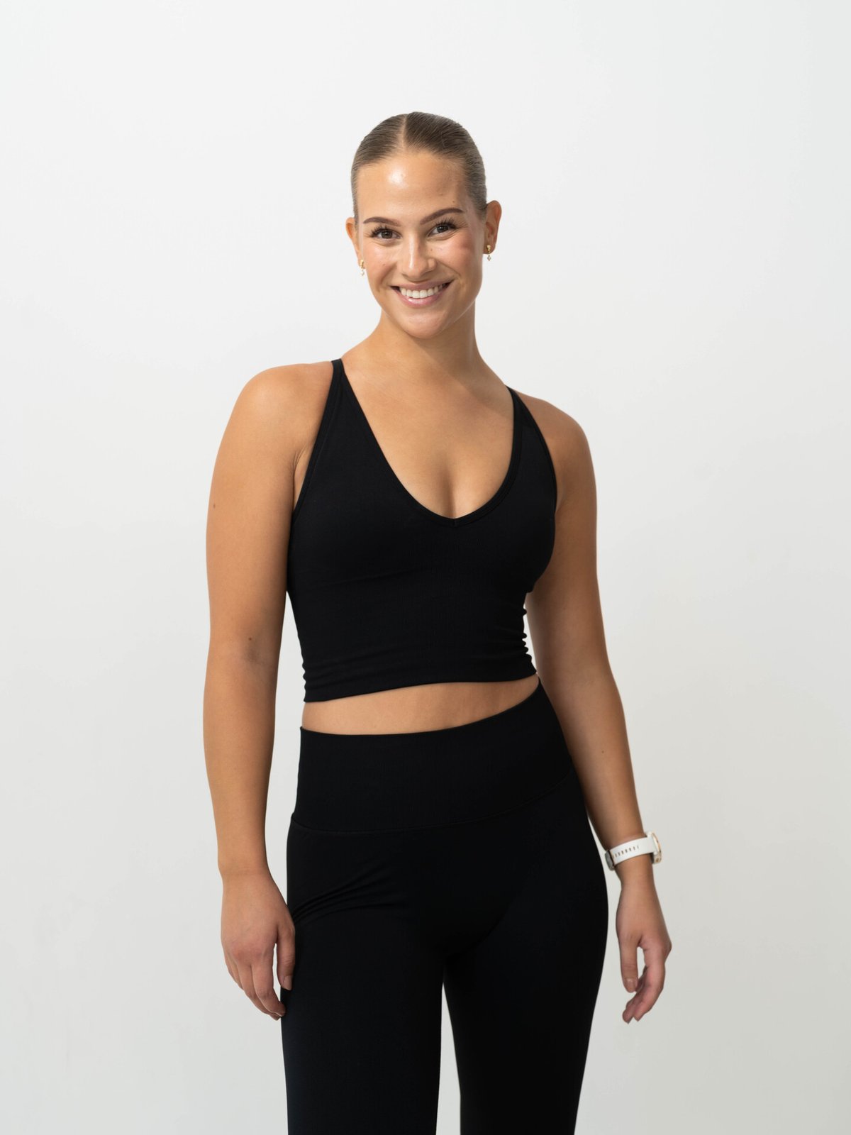 Aim'n Shape Seamless Cross Back Bralette Black