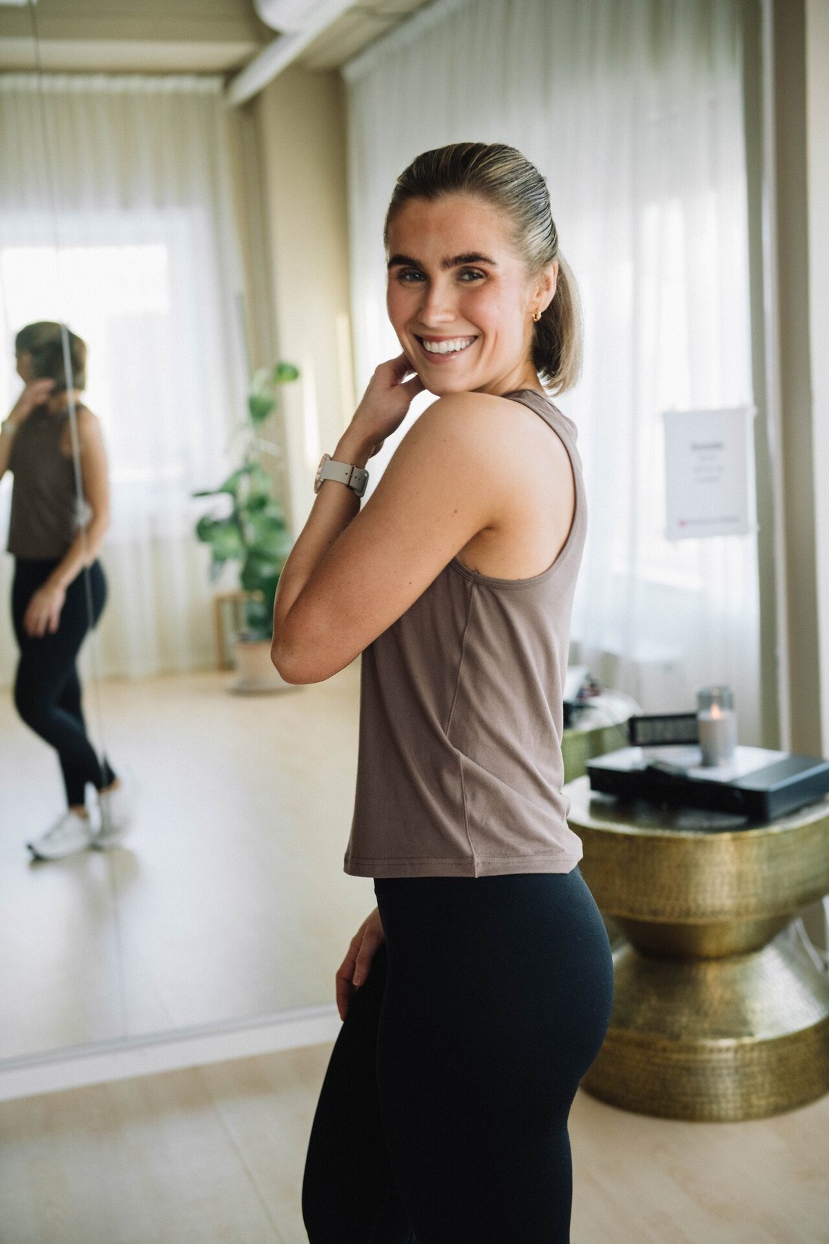 Aim'n Soft Basic Singlet Macchiato