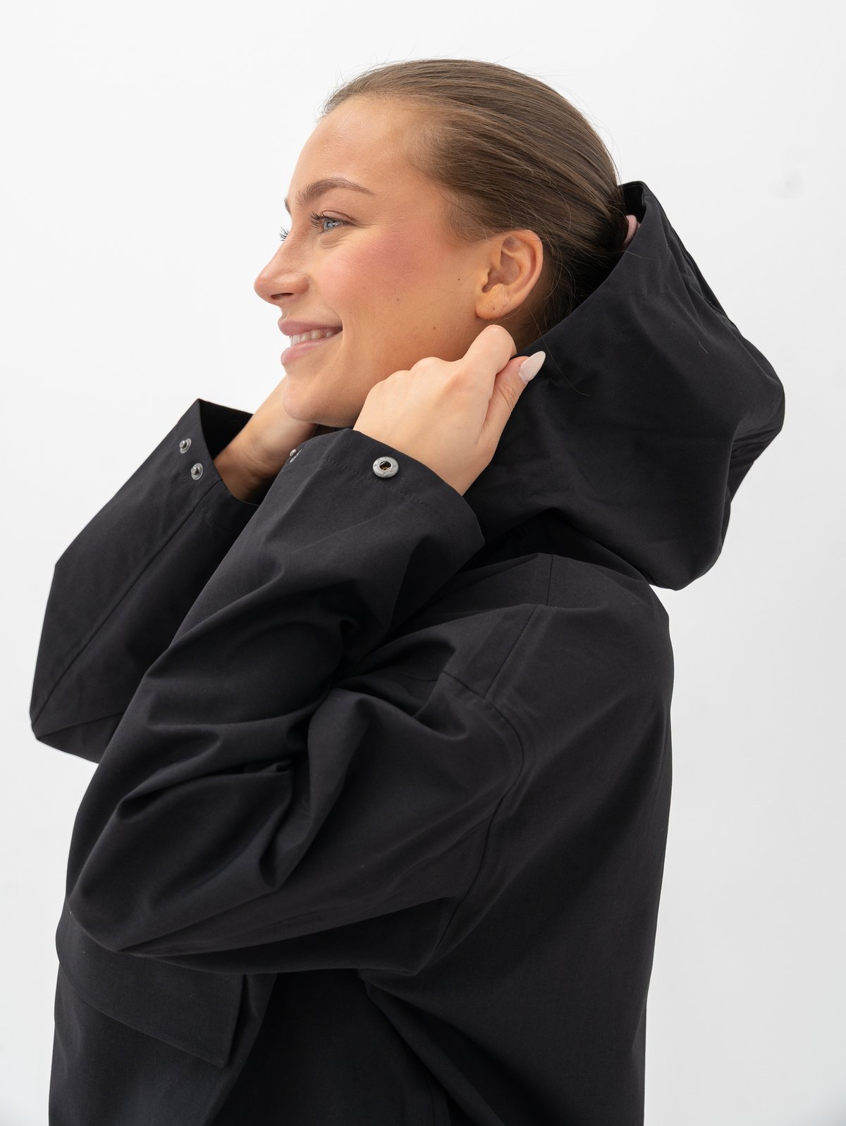 Aim'n Cropped Waterproof Anorak Black