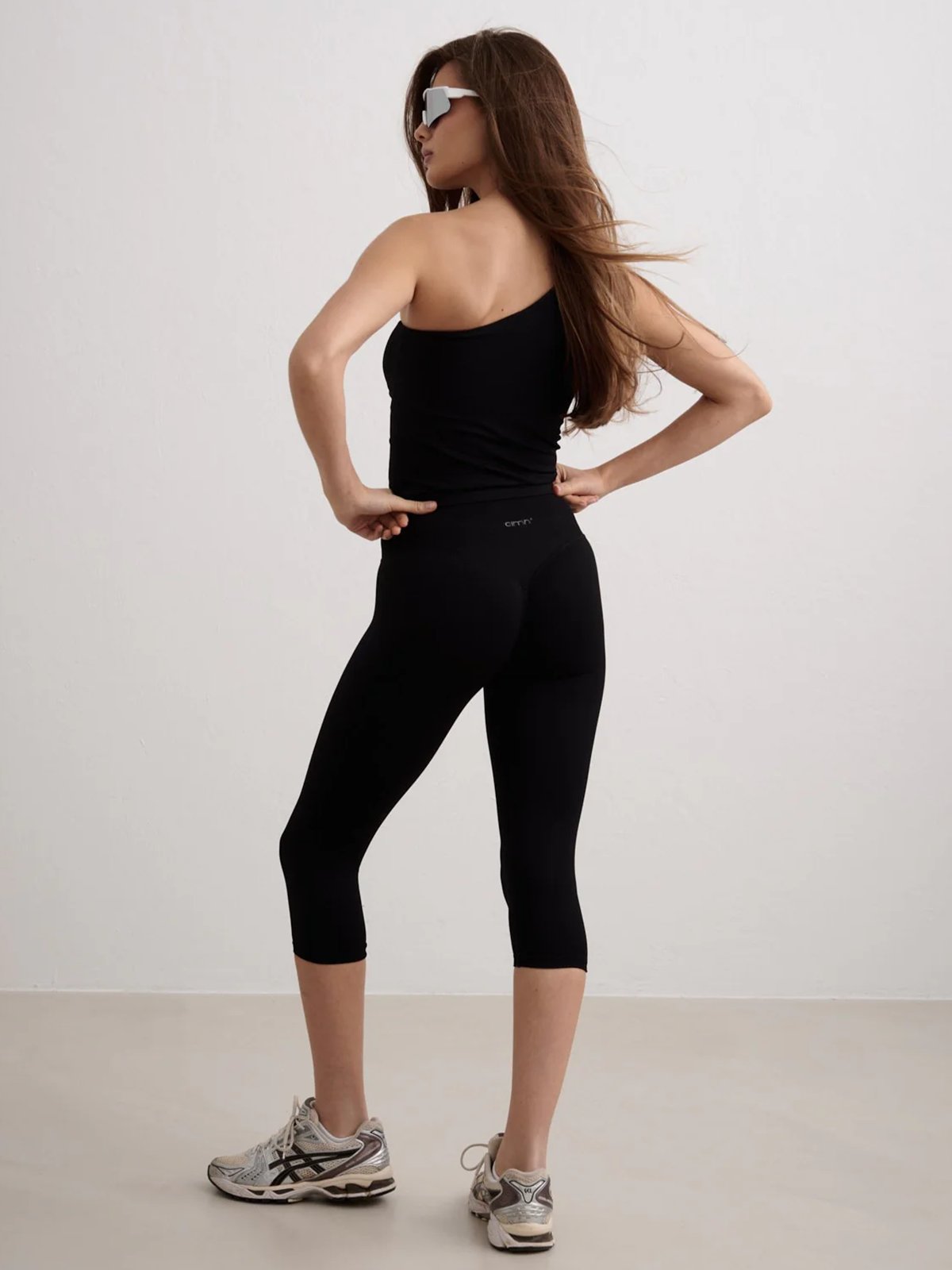 Aim'n Shape Seamless Capri Tights Black