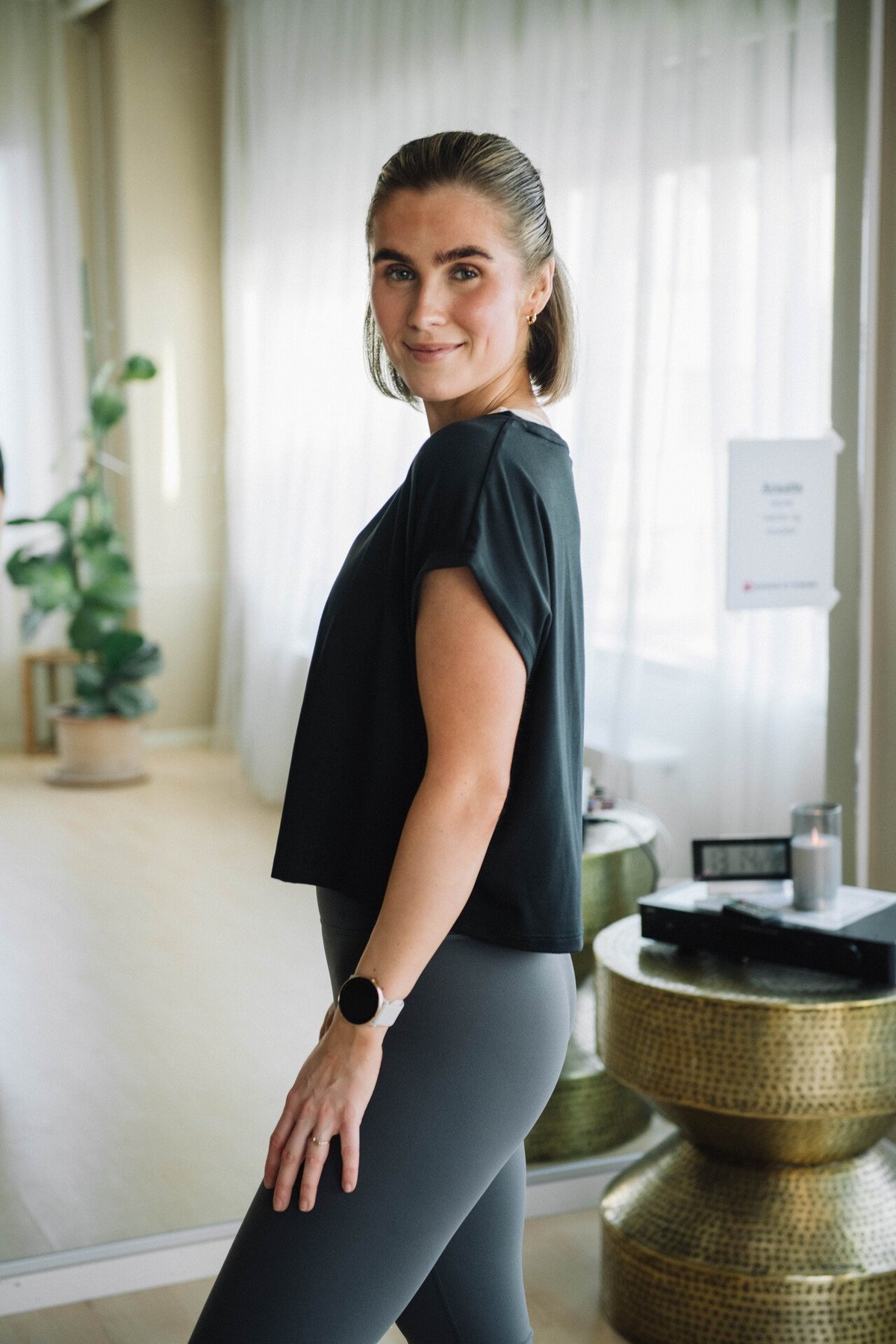 Aim'n Soft Basic Roll Sleeve Top Black