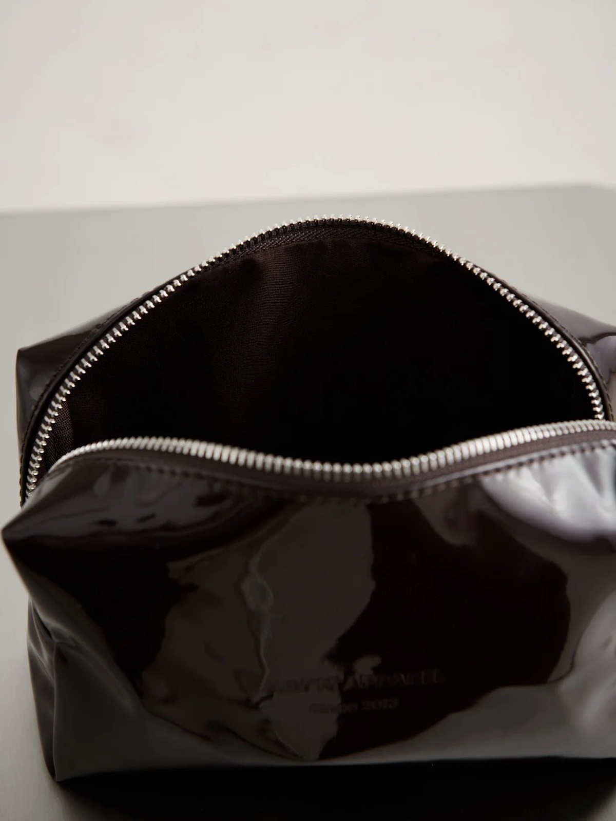 Aim'n Small Toiletry Bag Chocolate