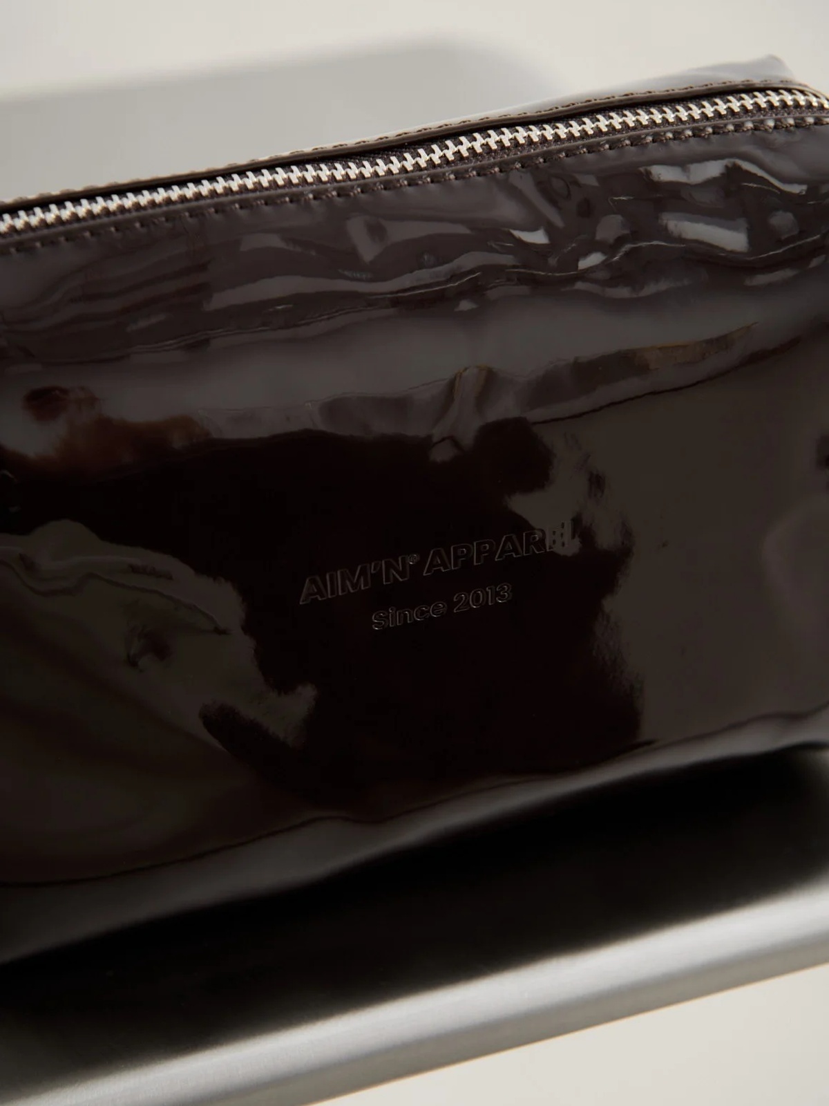 Aim'n Small Toiletry Bag Chocolate