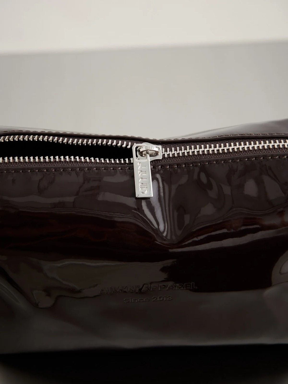 Aim'n Small Toiletry Bag Chocolate