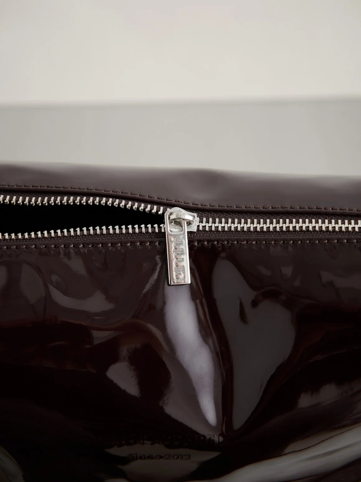 Aim'n Large Toiletry Bag Chocolate