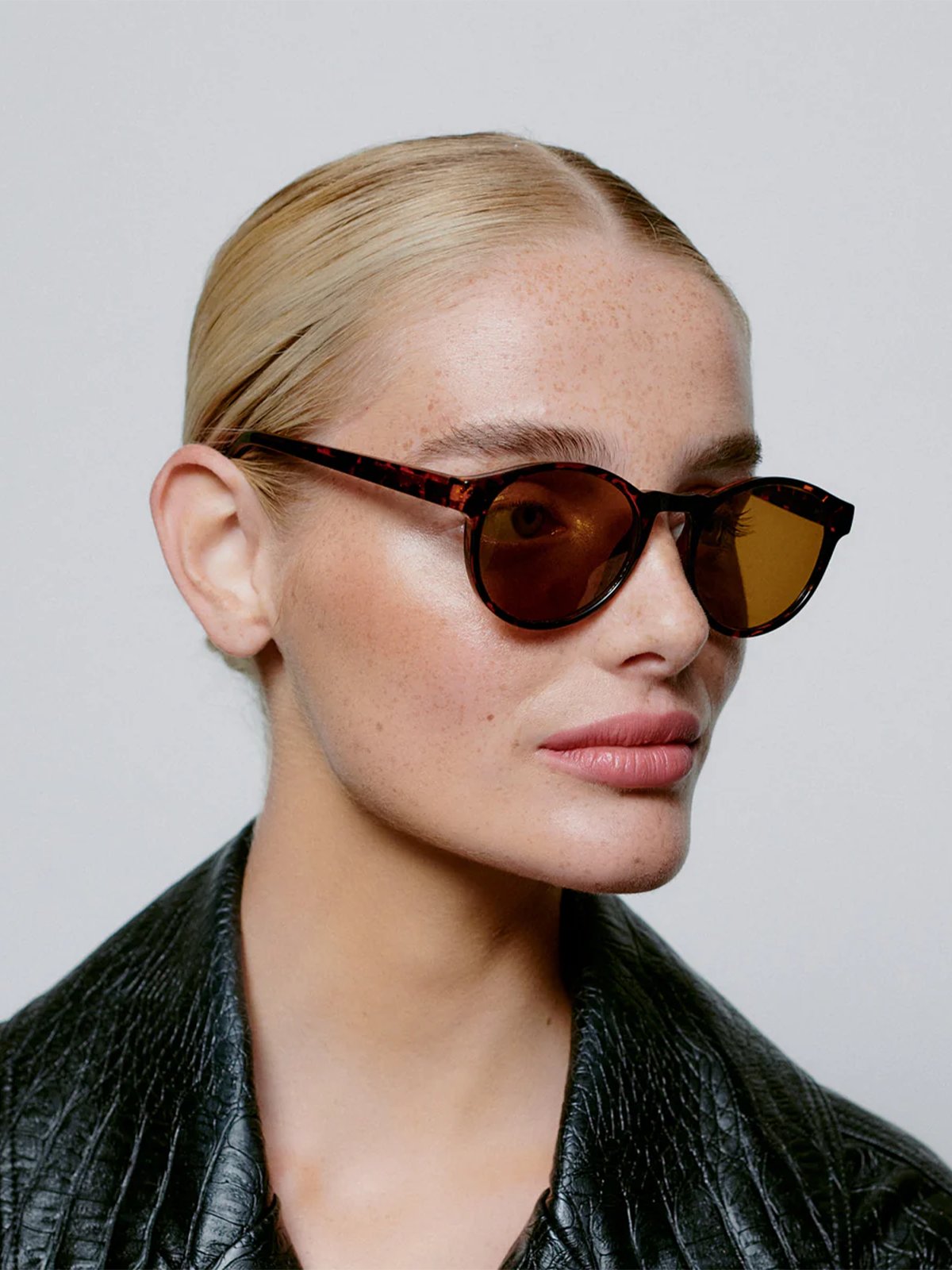 A. KJÆRBEDE Marvin Demi Tortoise