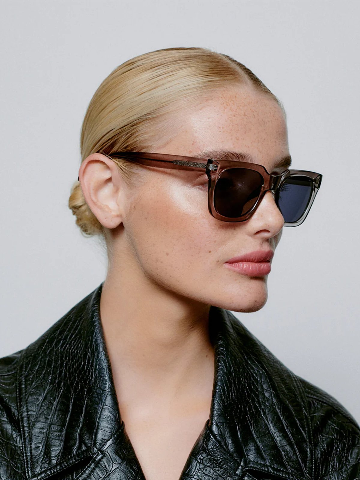 A. KJÆRBEDE Nancy Grey Transparent