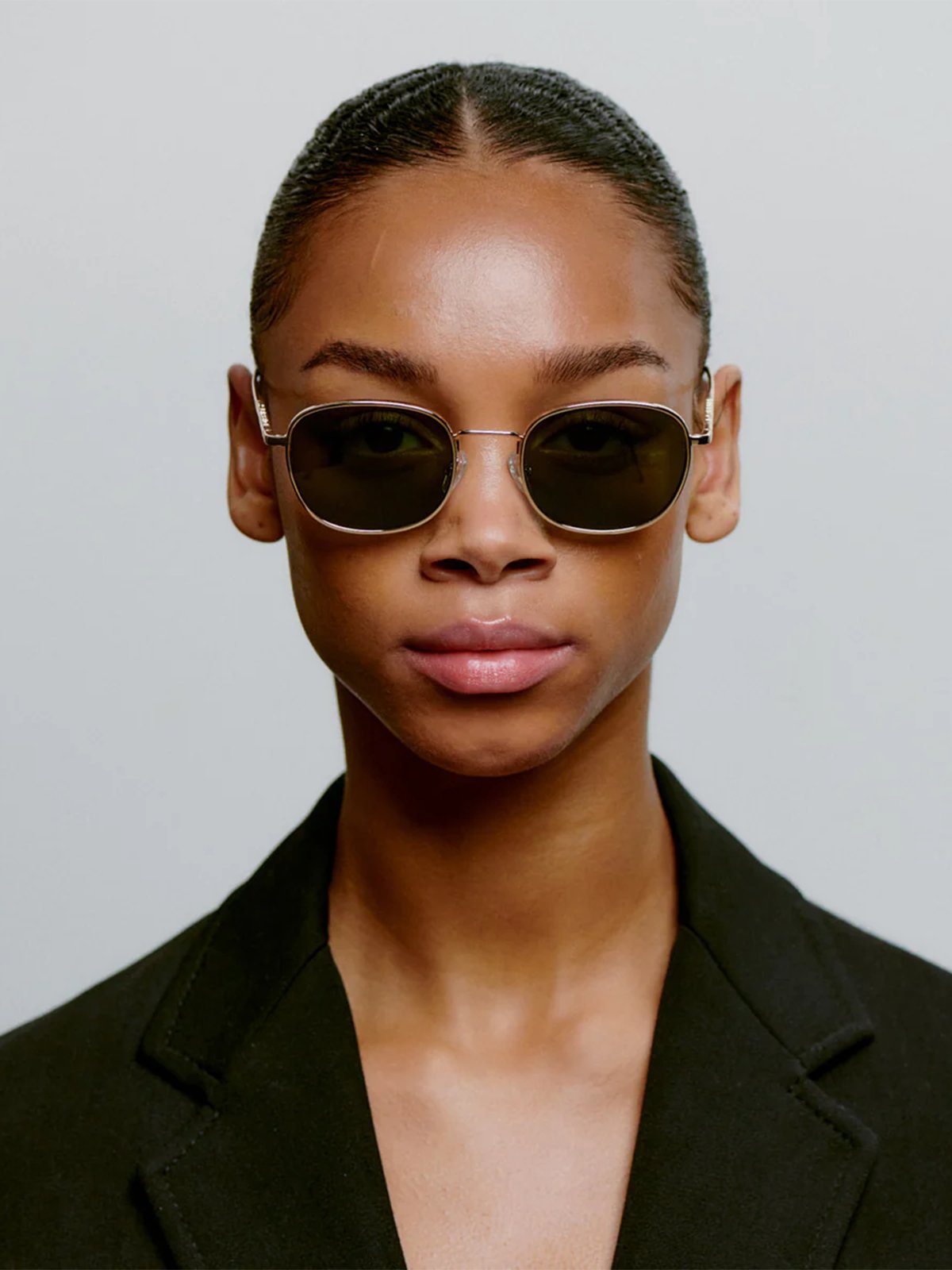 A. KJÆRBEDE Hello Gold