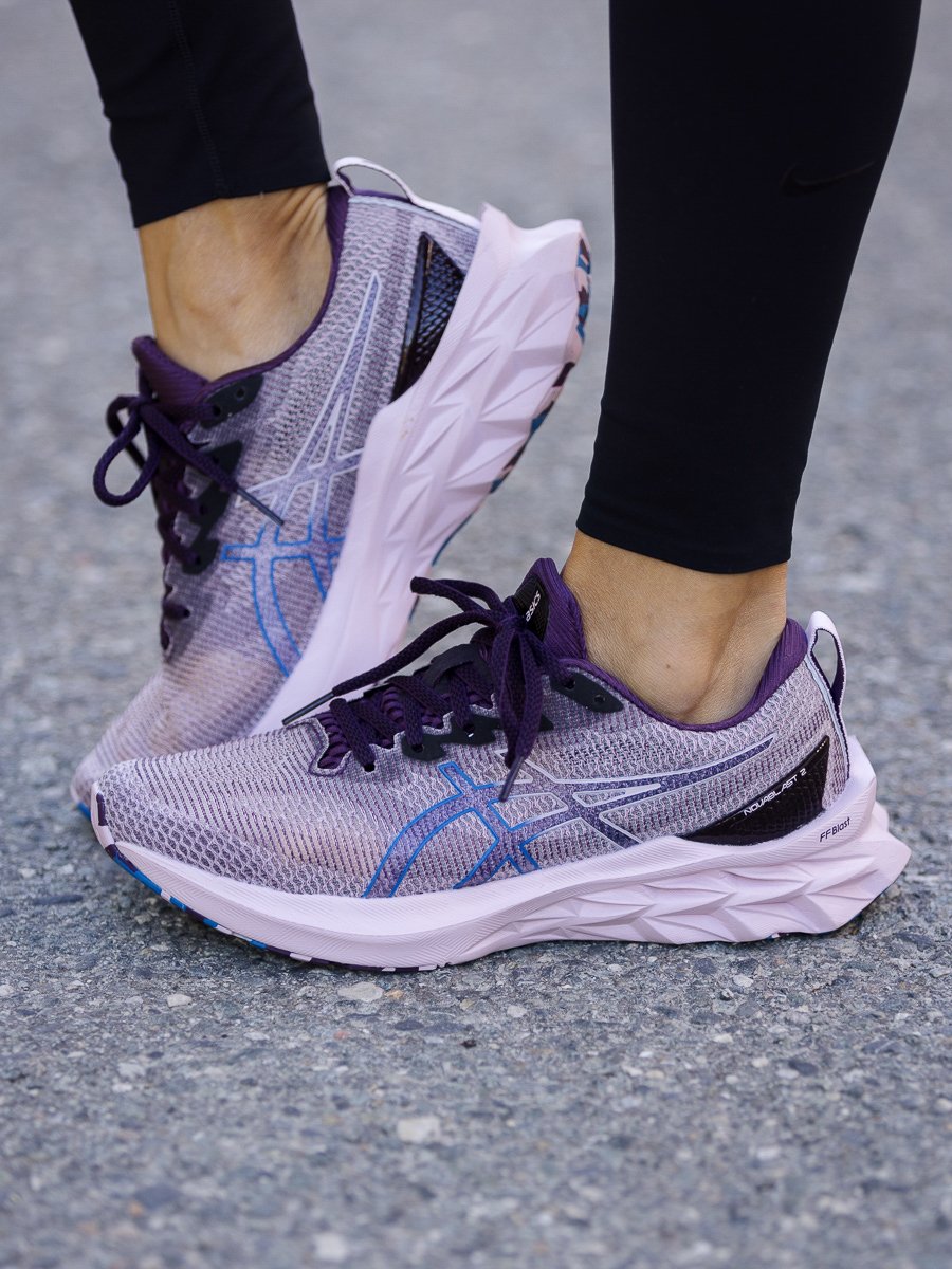 ASICS Novablast 2 Limited Edition Deep Plum / Barely Rose
