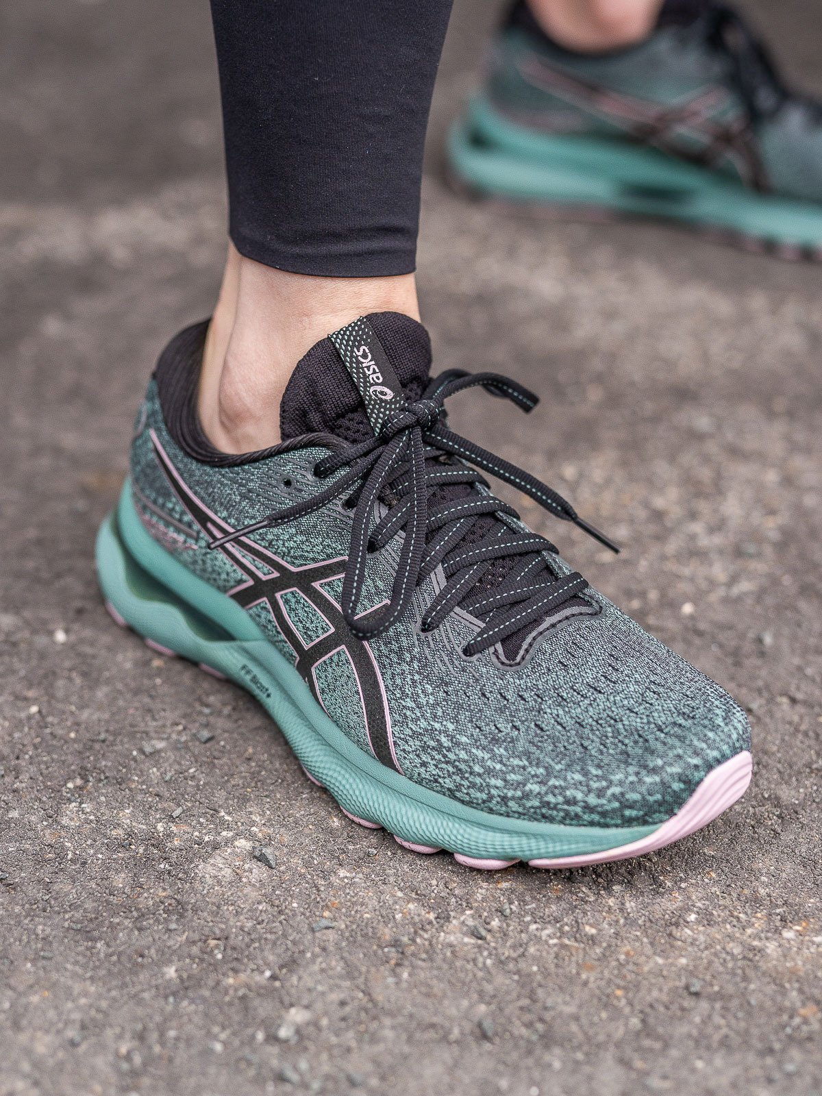 ASICS Gel-Nimbus 24 Black/Barely Rose