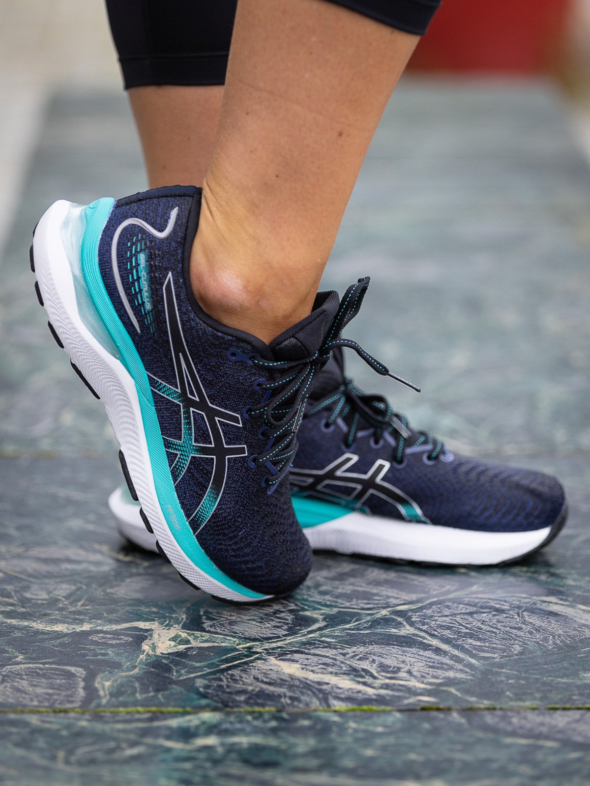 ASICS Gel-Cumulus 24 Black/Shocking Orange