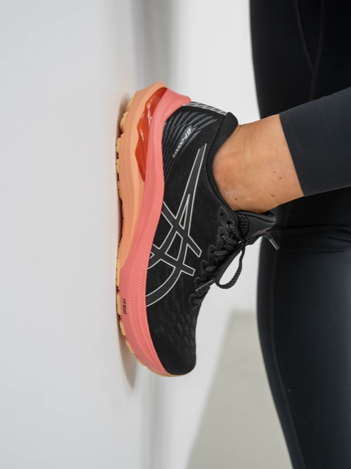 ASICS GT-2000 11 Black / Pure Silver