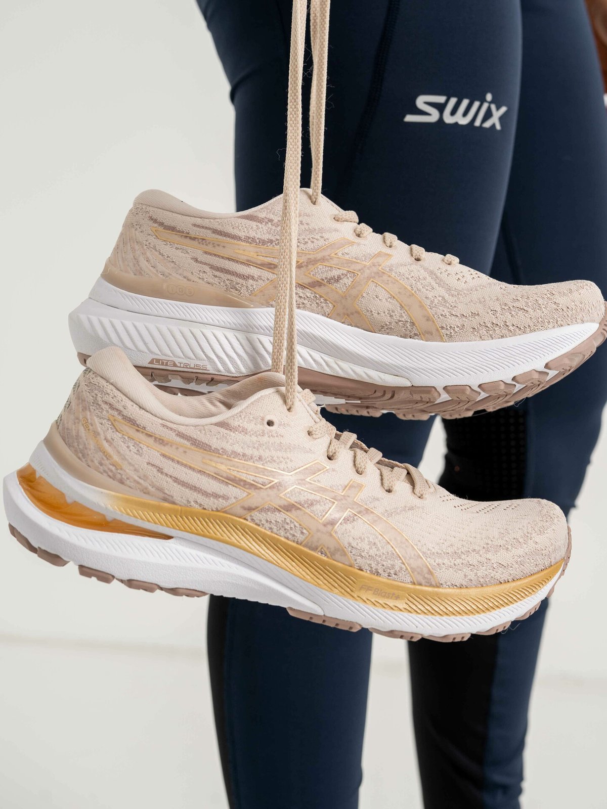 ASICS Gel-Kayano 29 Mineral Beige / Champagne