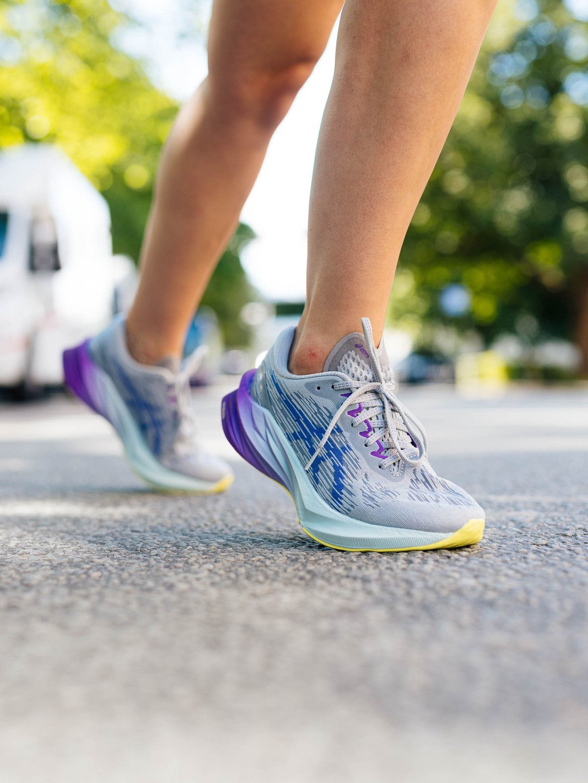 ASICS Novablast 3 Piedmont Grey / Blue Violet