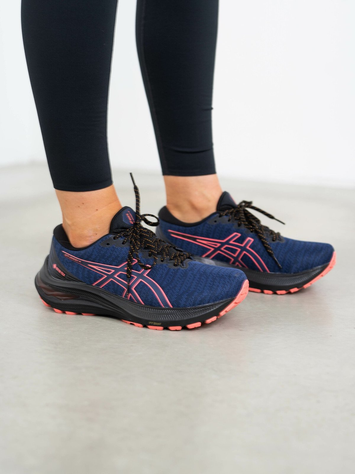 ASICS GT-2000 11 GTX Black/Indigo Blue