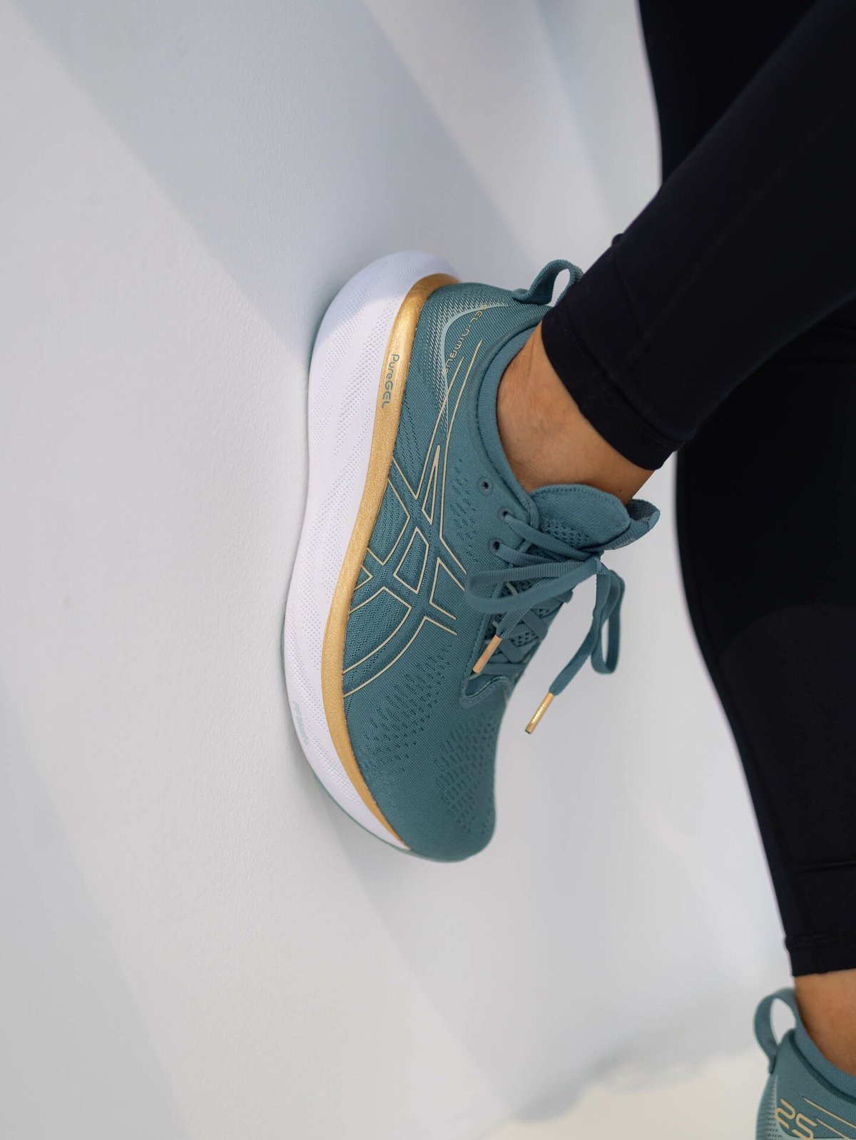 ASICS Gel-Nimbus 25 Foggy Teal / Champagne