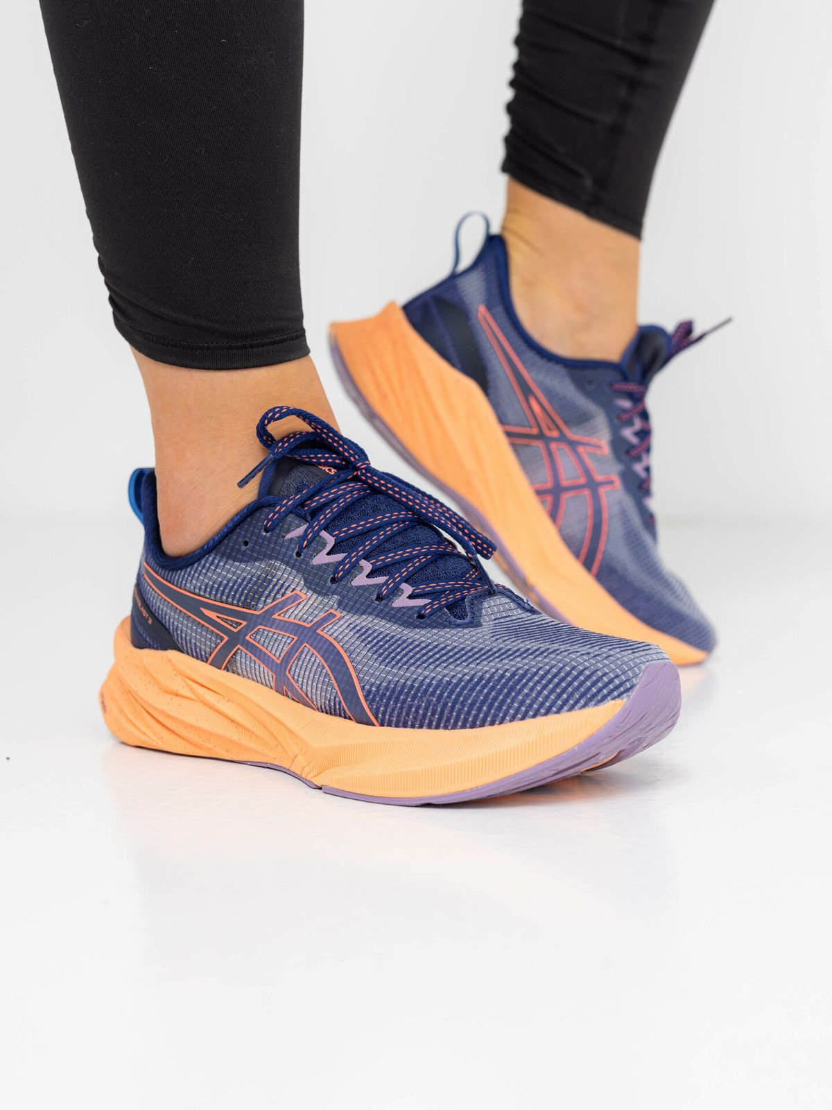 ASICS Novablast 3 LE Indigo Blue/Papaya