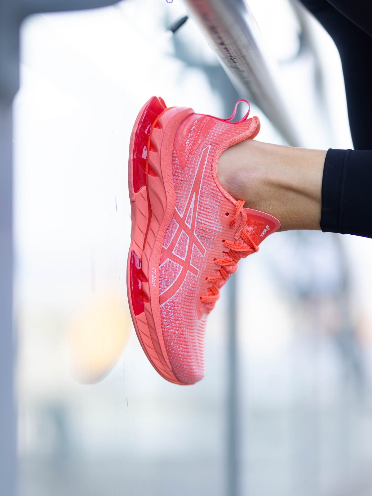 ASICS Kinsei Blast LE 2 Papaya / White