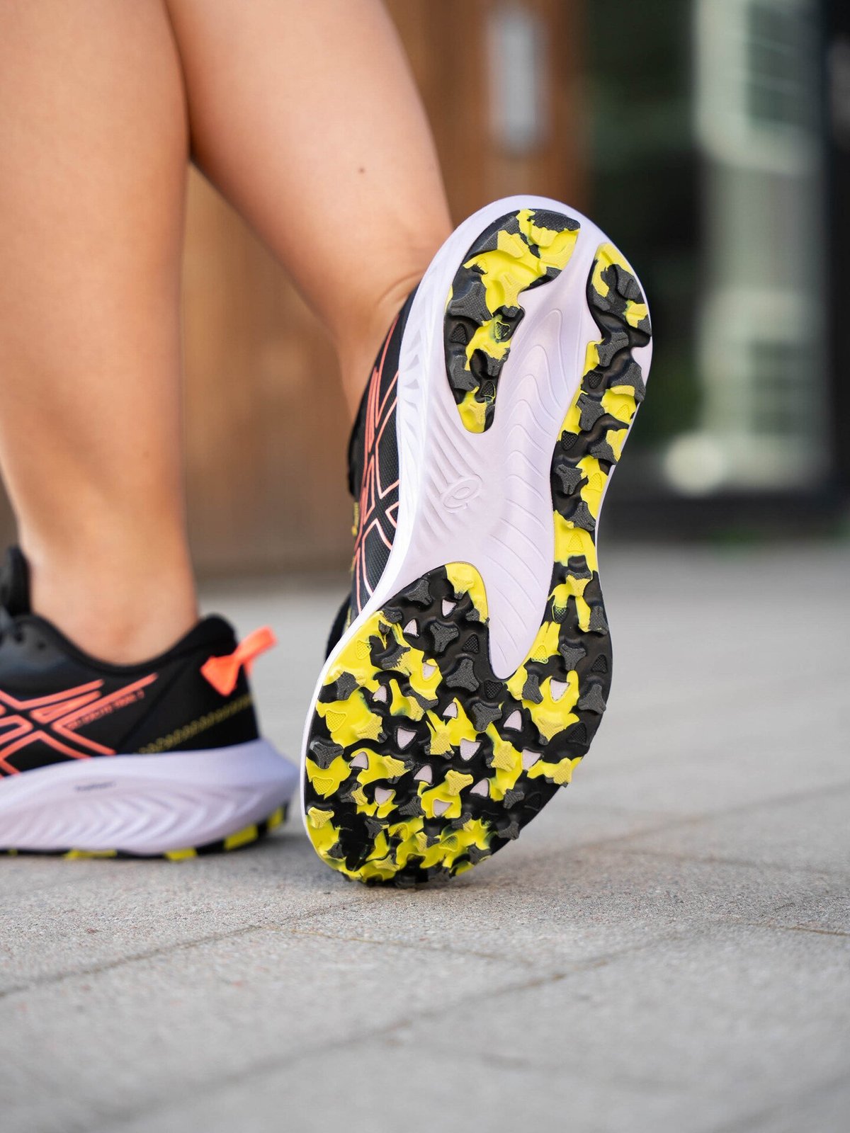 ASICS Gel-Excite Trail 2 Black / Sun Coral