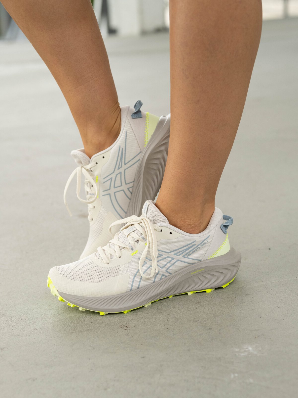 ASICS Gel-Excite Trail 2 Birch / Dolphin Grey